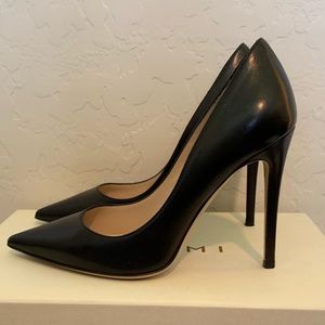 M. Gemi Cammeo Black Leather Pump Sz 5.5